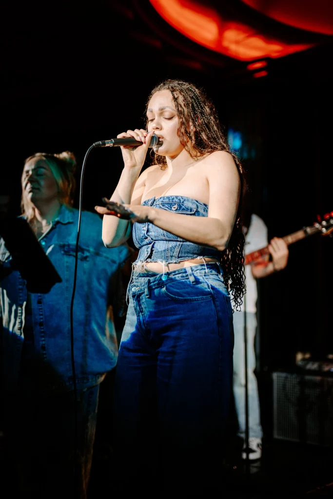 Allegra Allegra